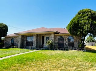 900 Dunning Dr, Mesquite, TX 75150