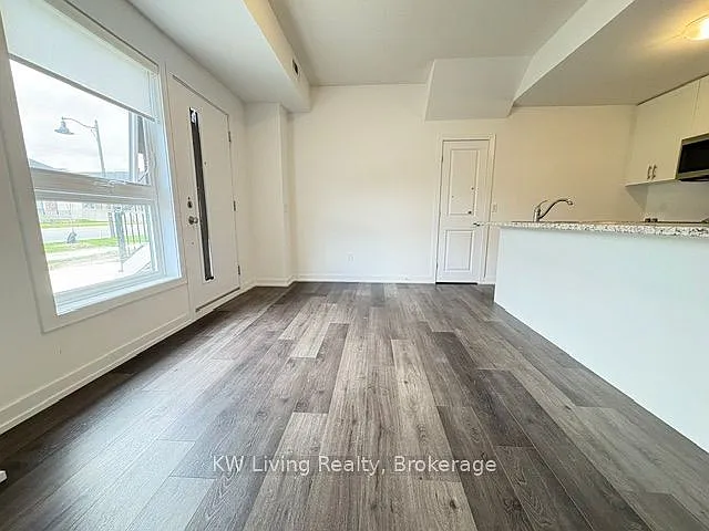 217 Burke St — Photo 3