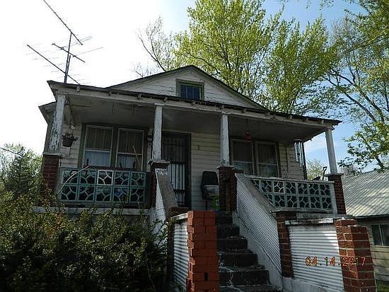1st image of 17 Madison Ave