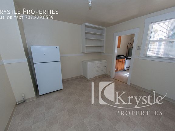 3rd image of 524 Wilson Ave