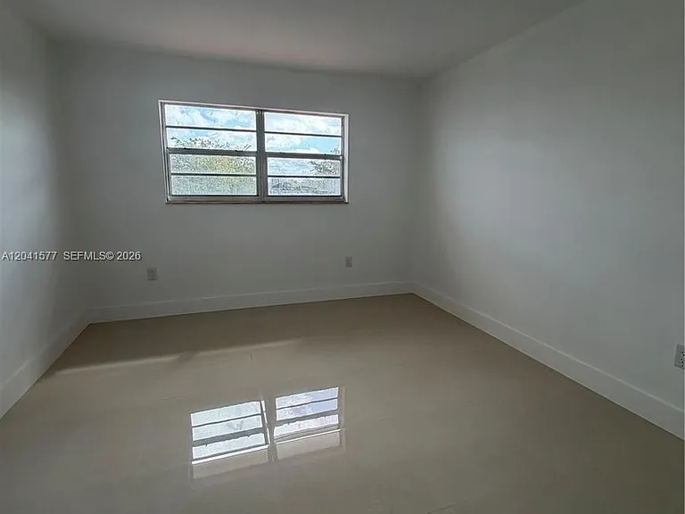 1551 W Okeechobee Rd #3 — Photo 6