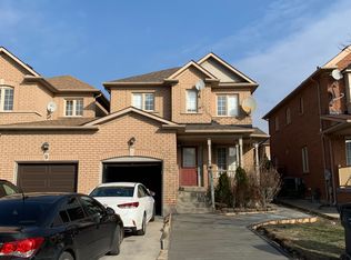 7 Arabia Gate, Brampton, ON L6R2P3