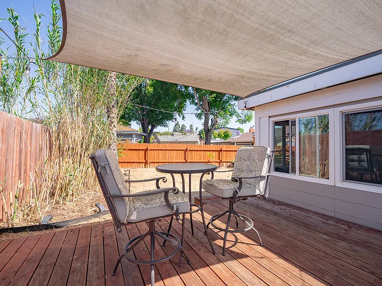 530 Kirtright St — Photo 47
