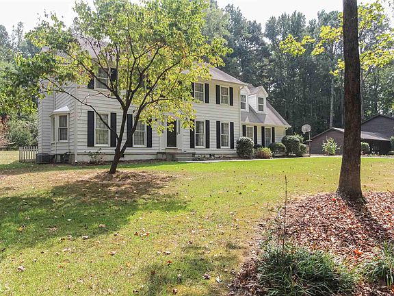 2nd image of 165 Ashland Way