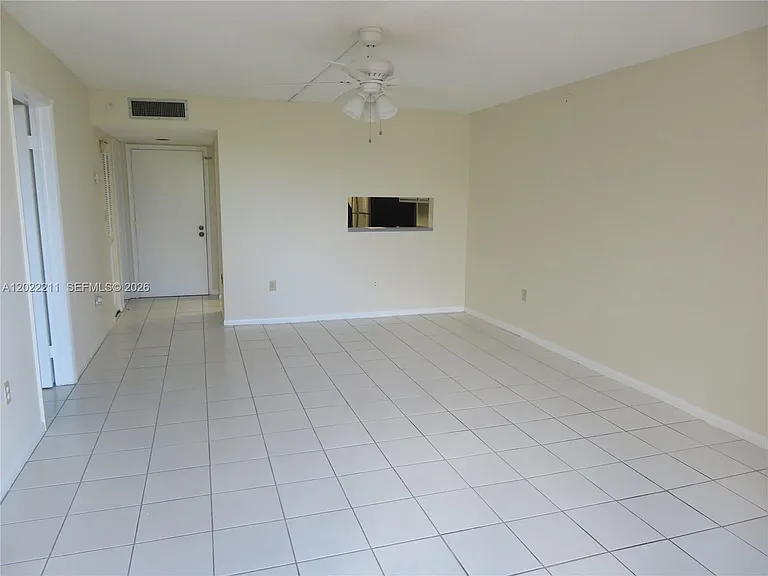 8005 SW 107th Ave #309 — Photo 6