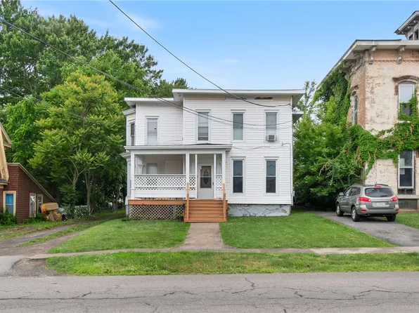 44 Sodus St, Clyde, NY 14433