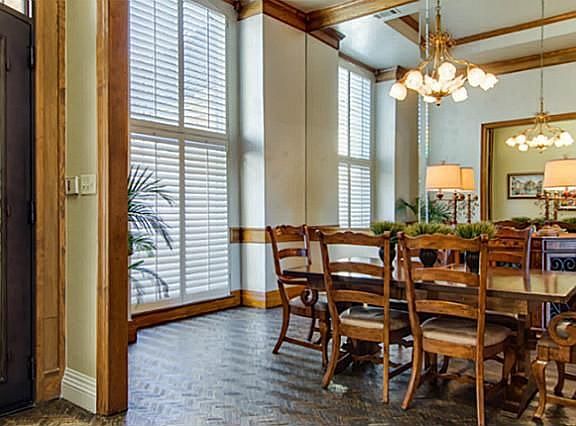 4th image of 5325 Corinthian Bay Dr