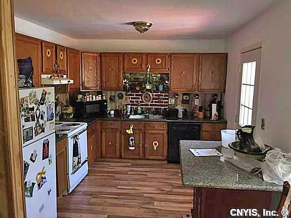 2nd image of 6183 Sunnyside Dr