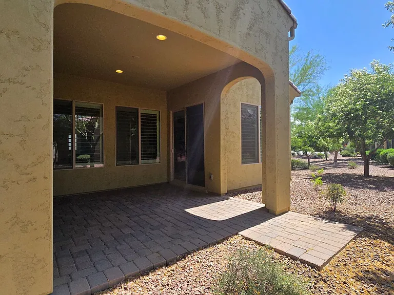 16374 W Amelia Dr — Photo 22