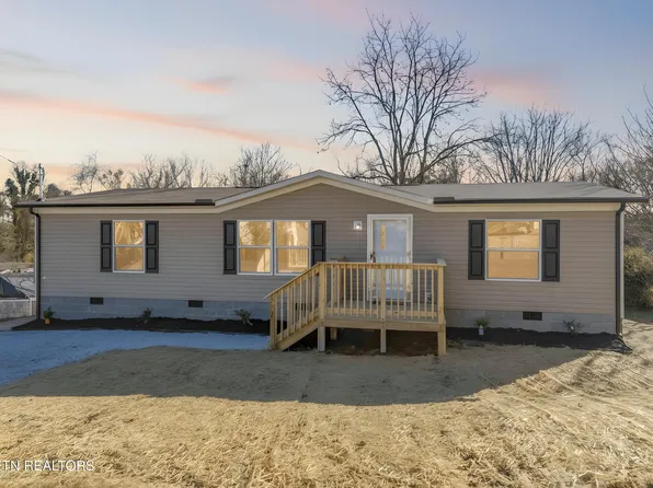 516 Henderson St, Harriman, TN 37748