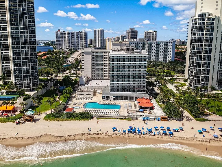 19201 Collins Ave #610 — Photo 44