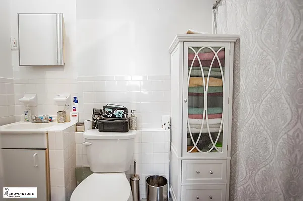 Rented by Brownstone Real Estate | media 6