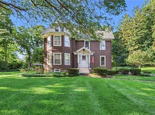 1871 Blossom Rd, Rochester, NY 14625