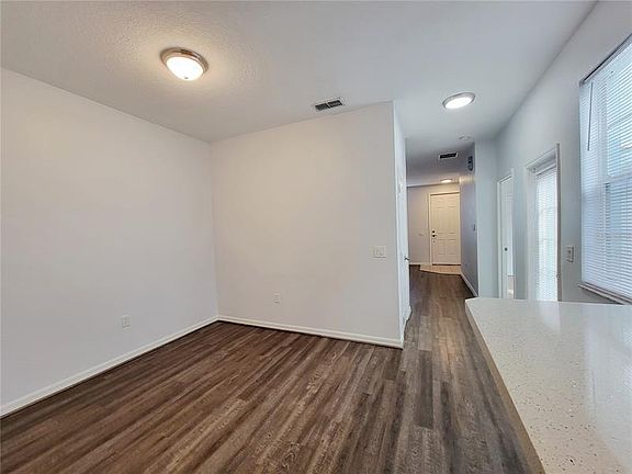 5th image of 13037 Liberty Square Dr