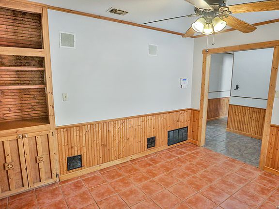 5th image of 1204 LAKESIDE DR W