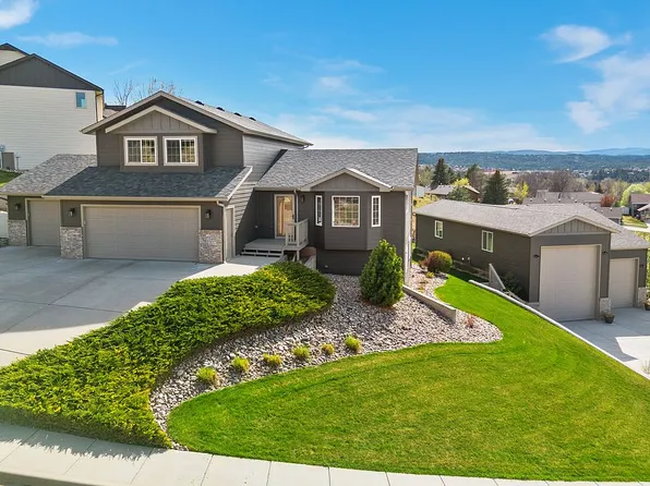 2049 Harney Dr, Rapid City, SD 57702