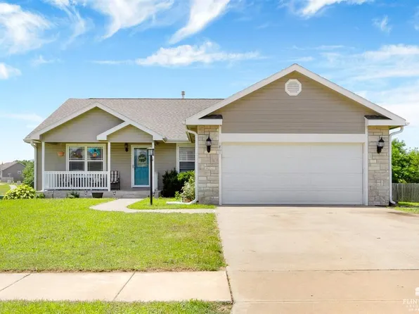1801 Katie Rose Trl, Junction City, KS 66441