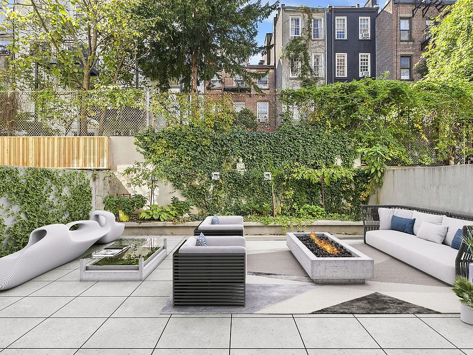 1st image of 350 W 23rd St