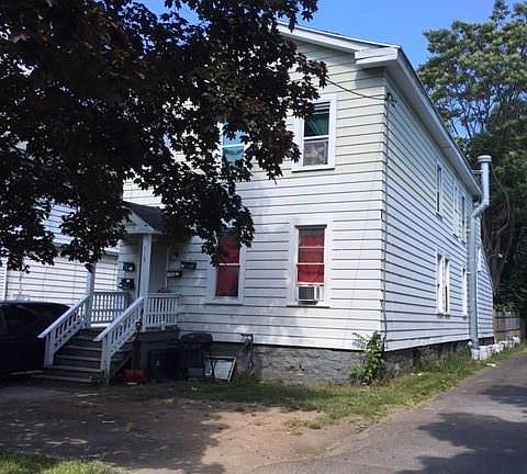 3rd image of 719 E Laurel St