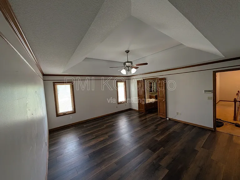 3905 SW 14th St — Photo 26