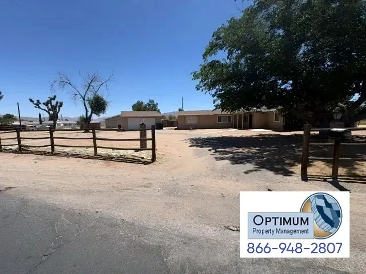 Charming Apple Valley Home on a Spacious Lot — Photo 4