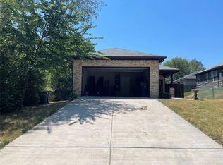 613 W Atchley Ave, Alvarado, TX 76009