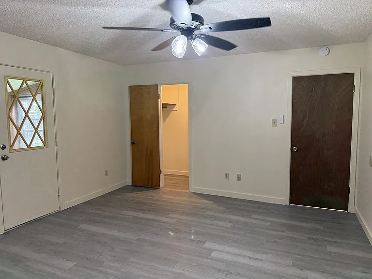 414 Alford Dr #1 — Photo 6