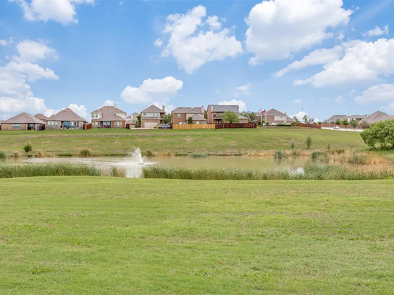 8445 Fawn Creek Dr — Photo 18