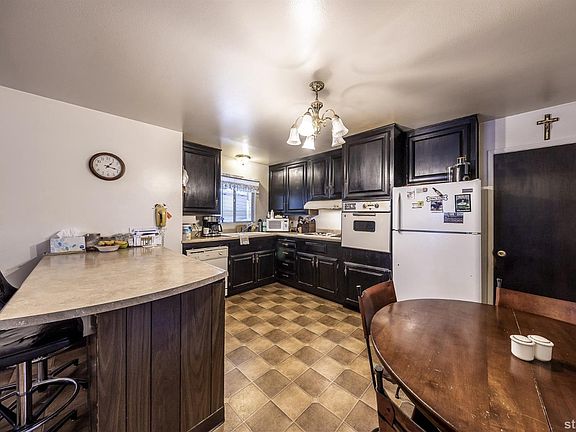 3rd image of 2278 Wyoming Ave