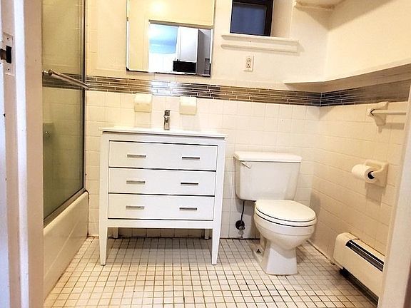 5th image of 763 Franklin Ave APT 1