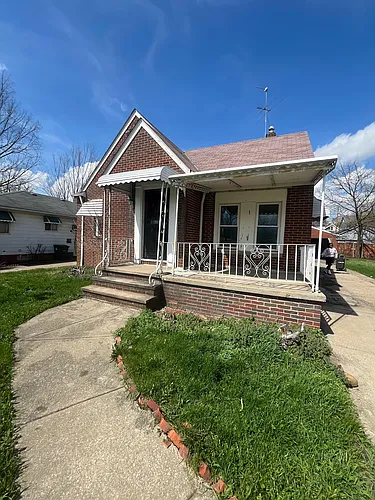 11701 East Blvd Photo 1