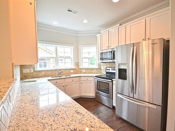 Kitchen With Alpine Cabinets