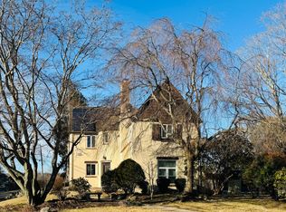 975 Ocean Ave, New London, CT 06320