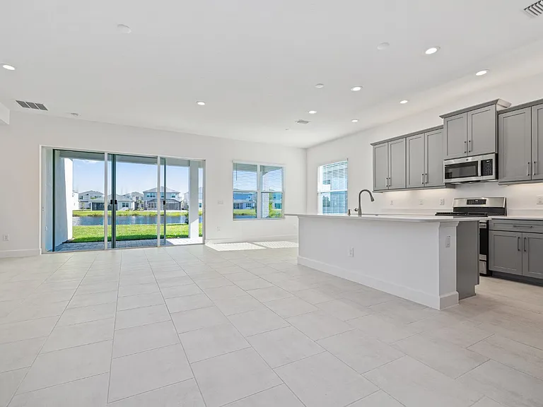 32754 Tree Of Life Ave — Photo 14