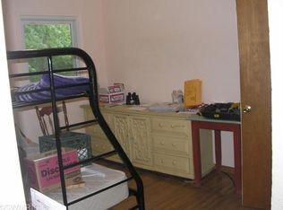 13556 Riverside Dr, Constantine, MI 49042