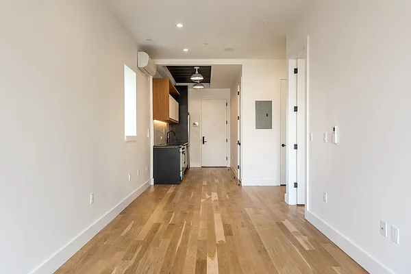 Rented by Nooklyn NYC LLC | media 93