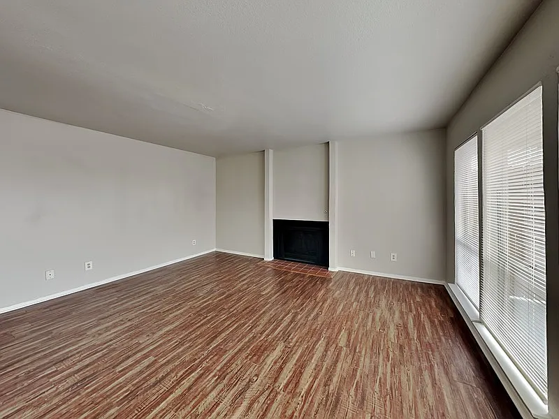 Building Photo - 5618 Boca Raton Blvd #143