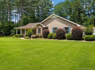 1123 Forest Lake Dr, Elba, AL 36323