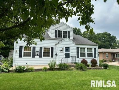 11 Jones Pl, Jacksonville, IL, 62650