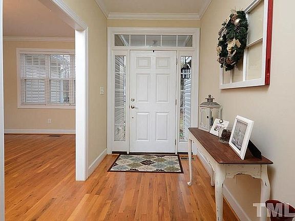 5th image of 217 Climbing Aster Ct