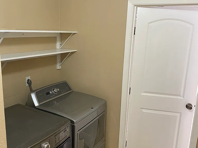 5348 Gawain Dr — Photo 11