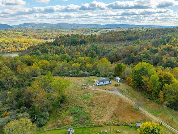 4th image of 126 George Rd