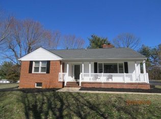 109 Reservoir Ave, Luray, VA 22835