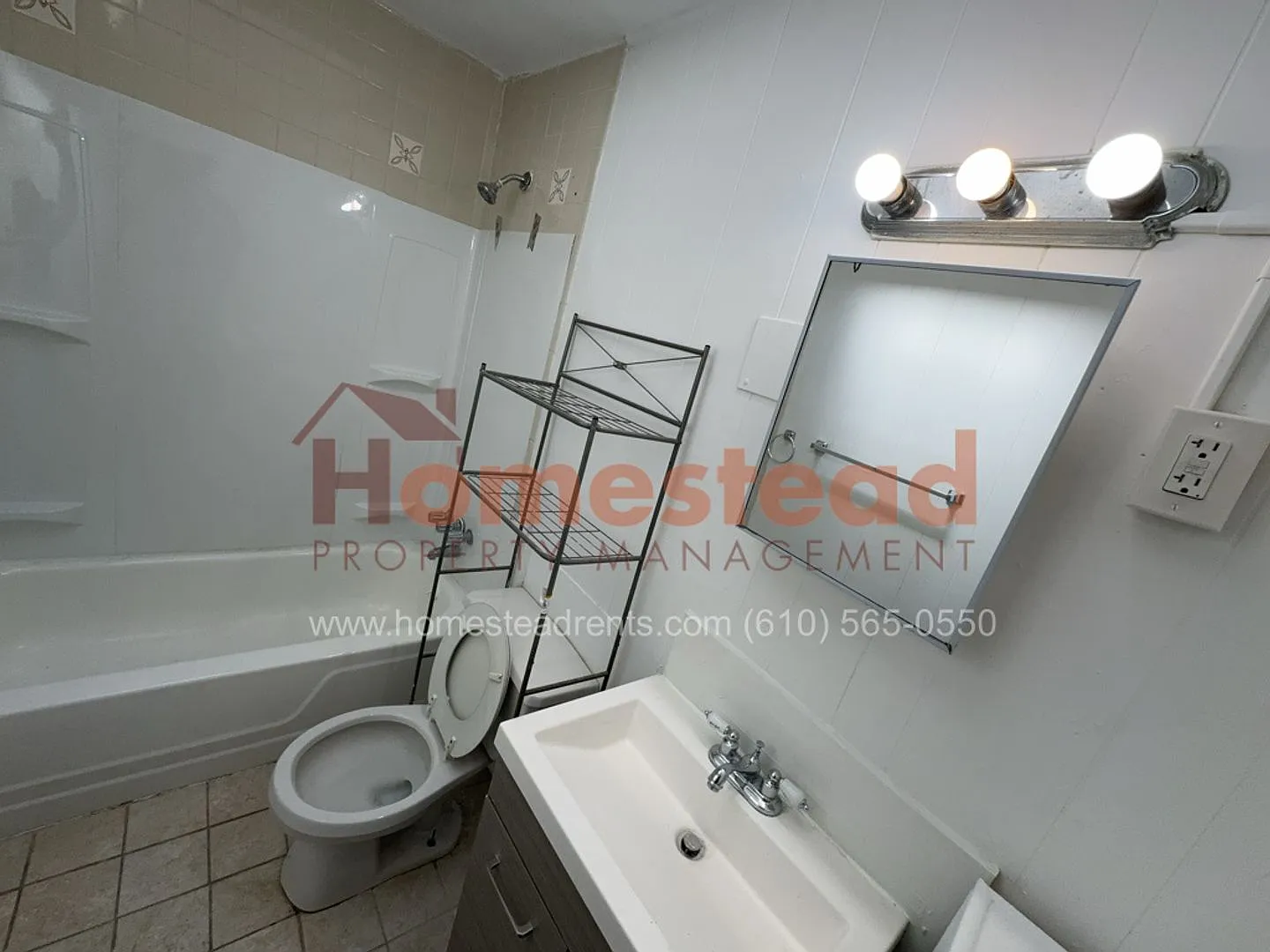 3 Bedroom HOME in Upper Darby! — Photo 3