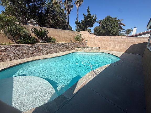 3rd image of 1118 Zircon St