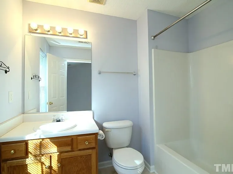 2841 Gross Ave — Photo 11