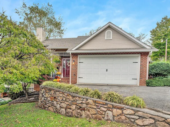 1921 Sheffield Rd SW, Roanoke, VA 24015