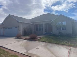1060 S Greenbrier Dr, Pueblo West, CO 81007