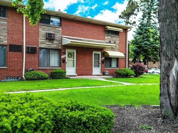 29055 Tessmer Ct, Madison Heights, MI 48071