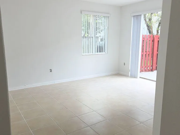 2876 SE 15th Rd #53 — Photo 8